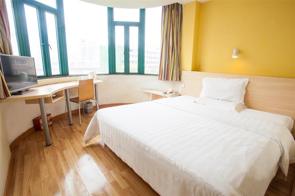 7Days Inn Guangzhou Nonglinxia Road Ouzhuang Subway Station 외부 사진